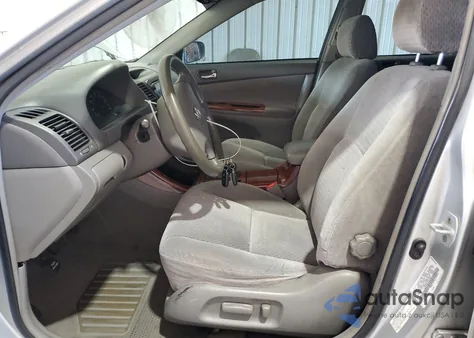 2002 Toyota Camry Le from USA, damaged, VIN 4T1BE32K12U547814